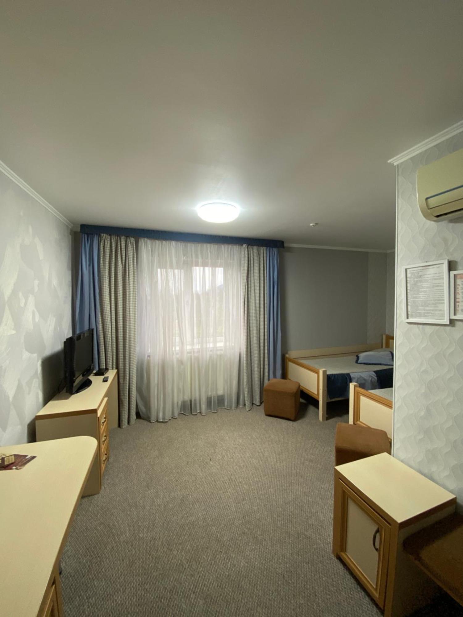 Hotel Візит Bushtyno Zewnętrze zdjęcie